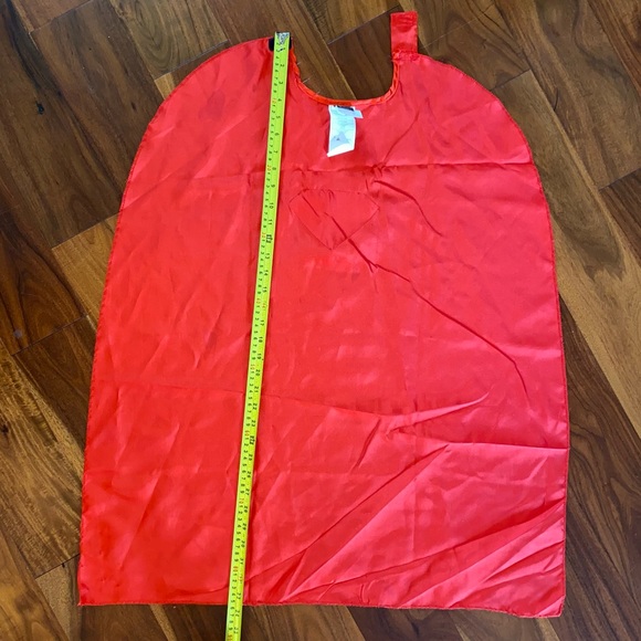 GUC Superman, Man of Steel Logo Red Satin Cape with Velcro Closure - Picture 12 of 14